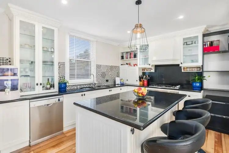 39 Calvert Street, Colac VIC 3250
