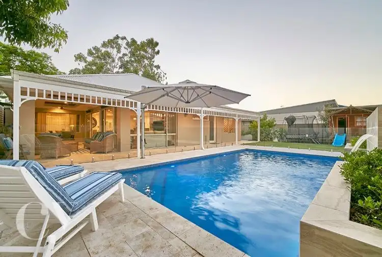 5 Hill Place, Attadale WA 6156