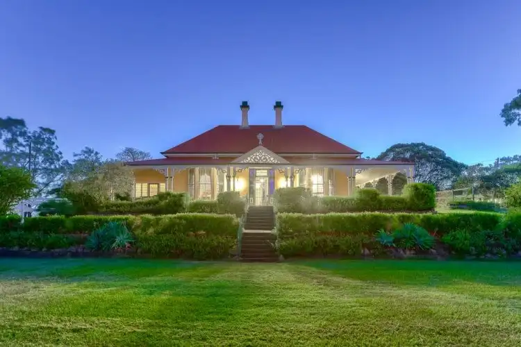 65 Grove Crescent, Toowong QLD 4066