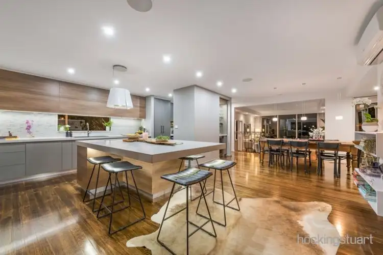 5 Oak Grove, Mount Eliza VIC 3930