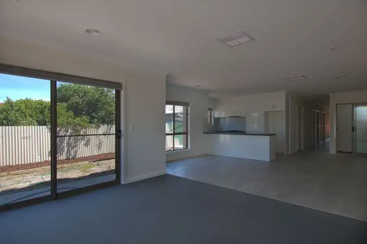 Sixth view of Homely townhouse listing, 1/11 Urquhart Street, Horsham VIC 3400