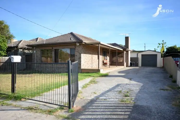8 Dalkeith Ave, Tullamarine VIC 3043