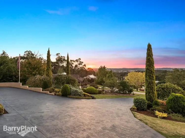 12 Taruna Rise, Montrose VIC 3765