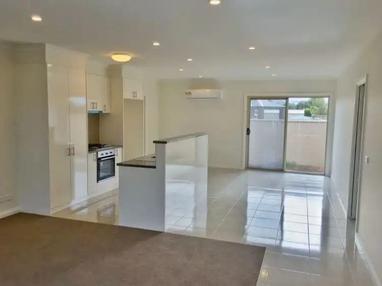 Second view of Homely house listing, 7/18 Market Garden Circuit, Epsom VIC 3551