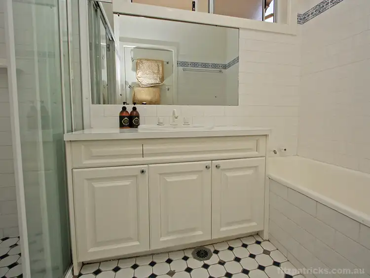 Sixth view of Homely house listing, 104 Meadow Street, Kooringal NSW 2650