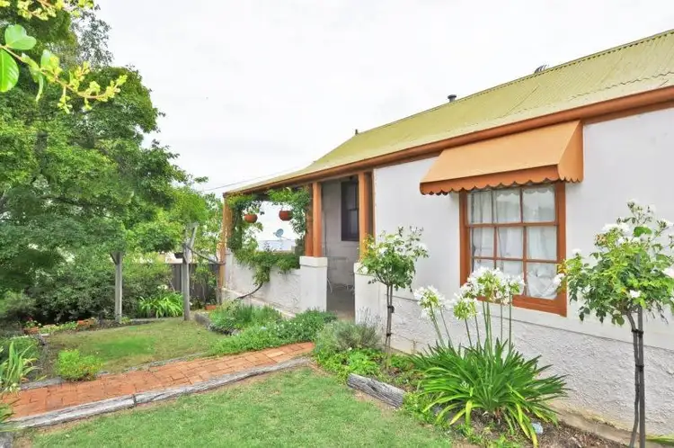 6 Hill Street, West Bathurst NSW 2795