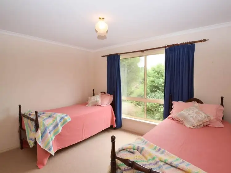 Seventh view of Homely townhouse listing, 11 Baroona Court, Wangaratta VIC 3677