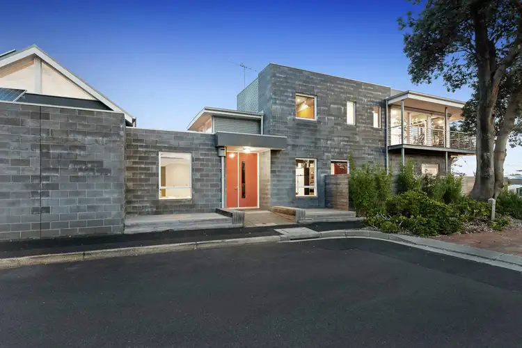 2 Alfred Street, Mornington VIC 3931