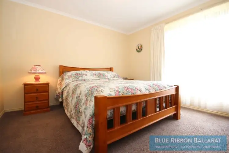 Fifth view of Homely house listing, 12 The Outlook, Black Hill VIC 3350
