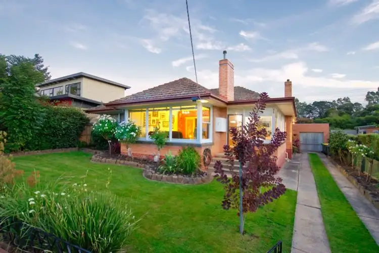 6 Melbourne Road, Brown Hill VIC 3350