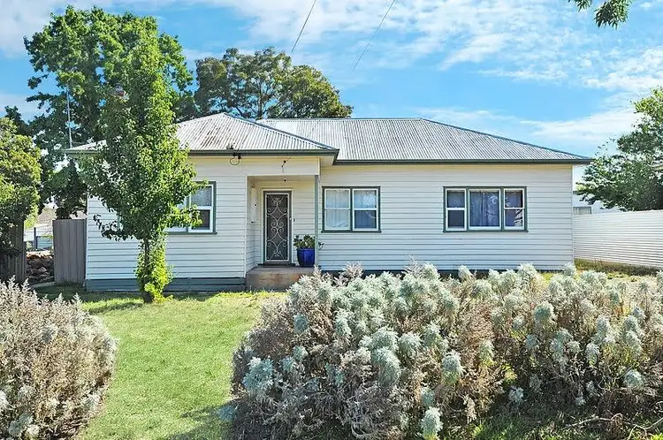 Main view of Homely house listing, 6 Halpin Street, Beaufort VIC 3373