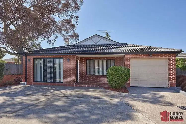 21 Broxbourne Street, Westmead NSW 2145