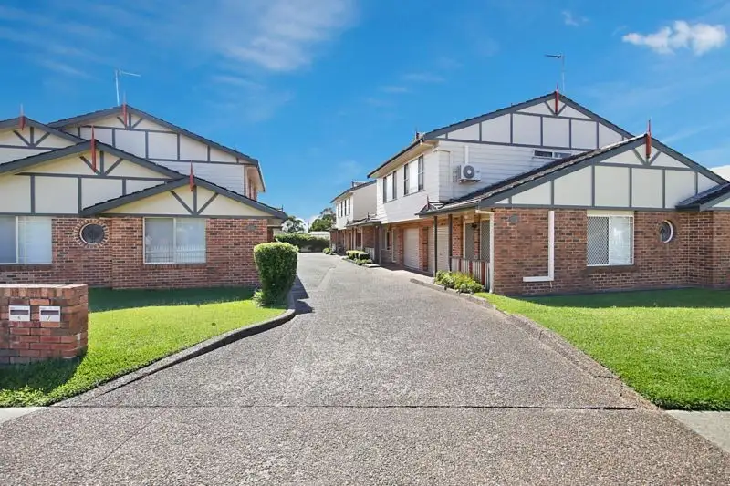 Main view of Homely townhouse listing, 3/472 Glebe Road, Adamstown NSW 2289