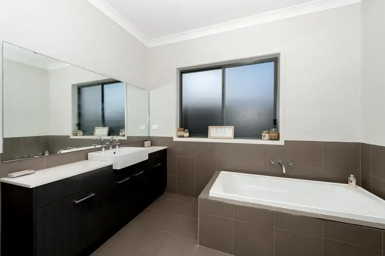 Sixth view of Homely house listing, 3 Greenock Court, Cameron Park NSW 2285