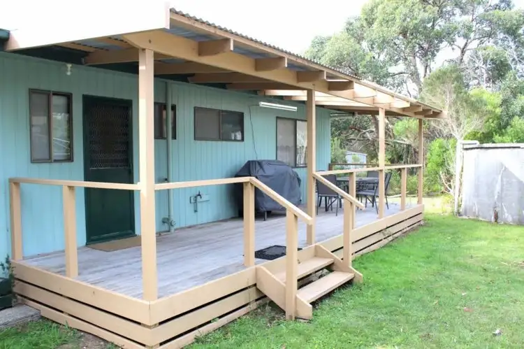 6 MACKINNON COURT, Walkerville VIC 3956
