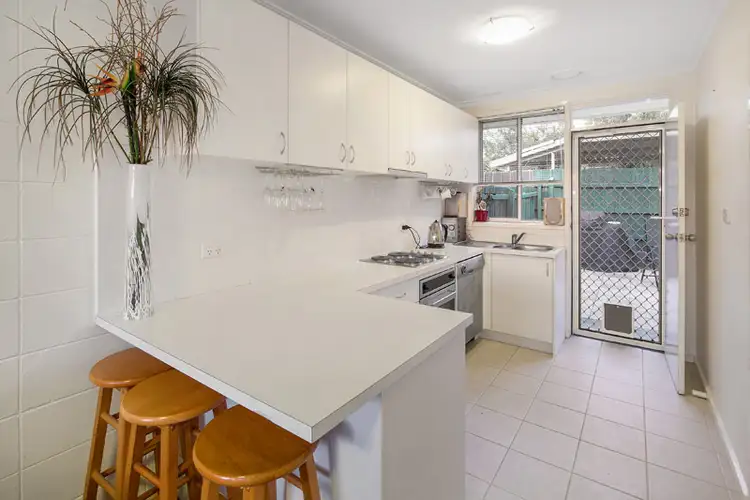 Third view of Homely unit listing, 2/18 Broadway, Bonbeach VIC 3196
