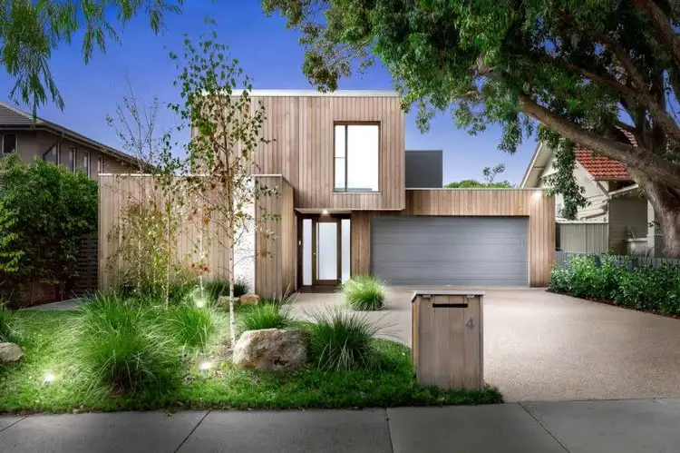 4 Ralph Street, Hampton VIC 3188