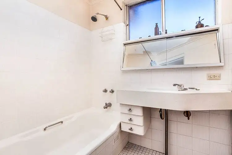 Third view of Homely unit listing, 12/16 Waratah Street, Cronulla NSW 2230