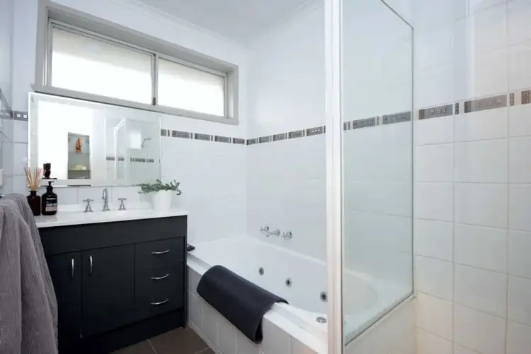 Fourth view of Homely house listing, 18 Dianne Drive, Tullamarine VIC 3043