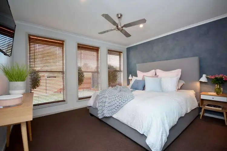 Sixth view of Homely house listing, 18 Dianne Drive, Tullamarine VIC 3043
