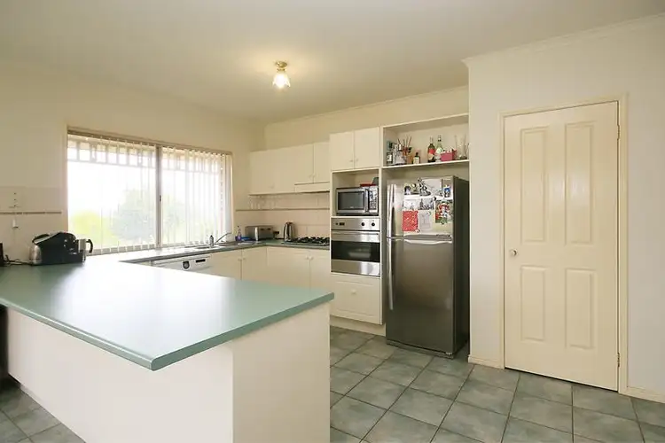 Third view of Homely house listing, 18 Pineview Court, Lysterfield VIC 3156