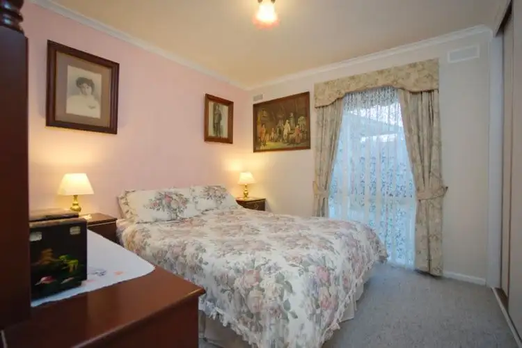 Sixth view of Homely house listing, 7 Quinta Drive, Mount Clear VIC 3350