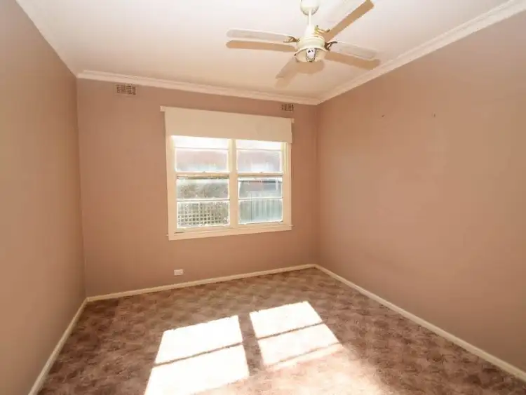 Fifth view of Homely house listing, 15 Perry Street, Wangaratta VIC 3677