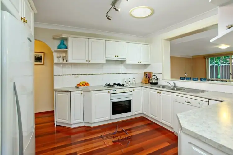 22 Alpine Circuit, St Clair NSW 2759