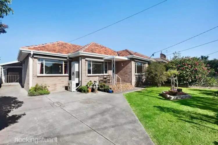 7 Stenhouse Avenue, Brooklyn VIC 3012