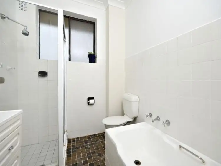 Third view of Homely apartment listing, 10/12 Ewos Parade, Cronulla NSW 2230