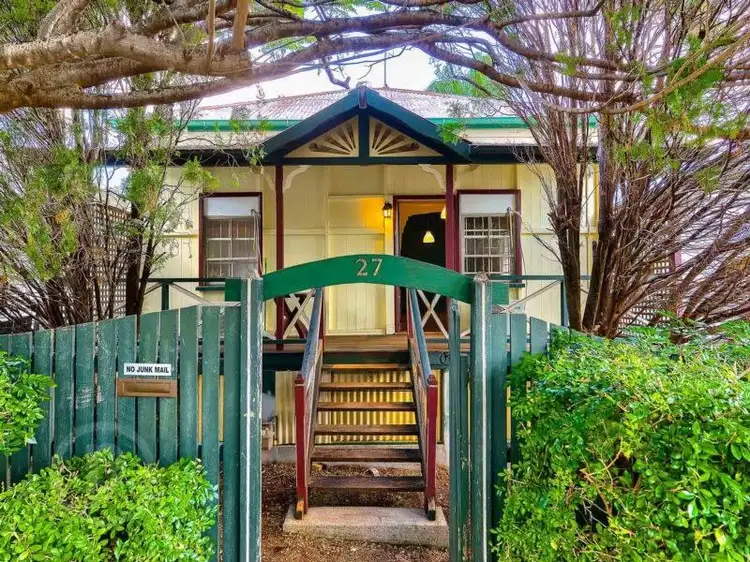 27 Hetherington Street, Herston QLD 4006