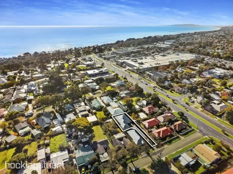 2c Dalgleish Ave, Rosebud VIC 3939