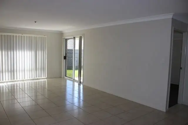 Sixth view of Homely unit listing, 2 Sandpiper Circuit, Leichhardt QLD 4305