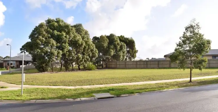 13 Cambridge Way, Wonthaggi VIC 3995