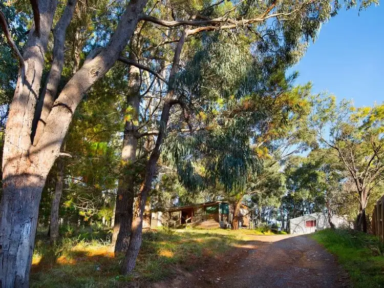 38 Connells Gully Rd, Daylesford VIC 3460
