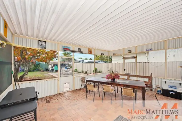 15 Birdwood Avenue