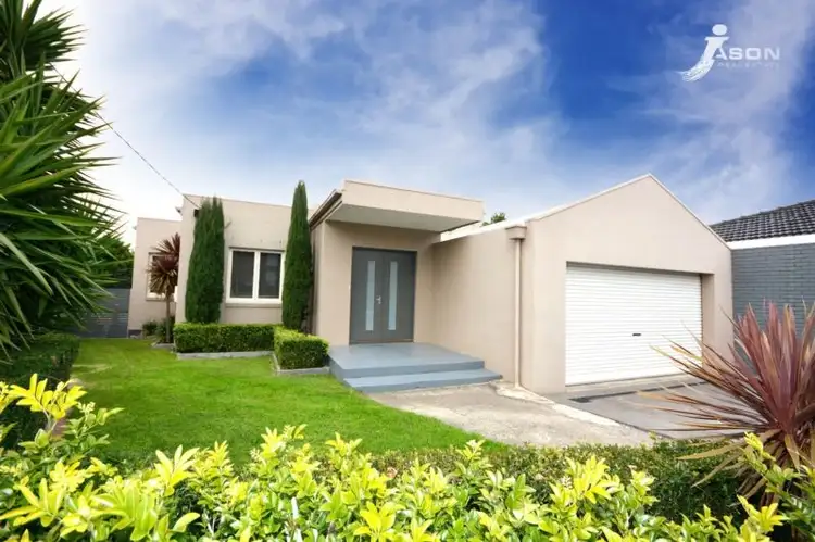8 Thornley Court, Greenvale VIC 3059