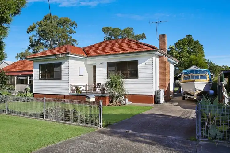 5 Maple Street, Cardiff NSW 2285