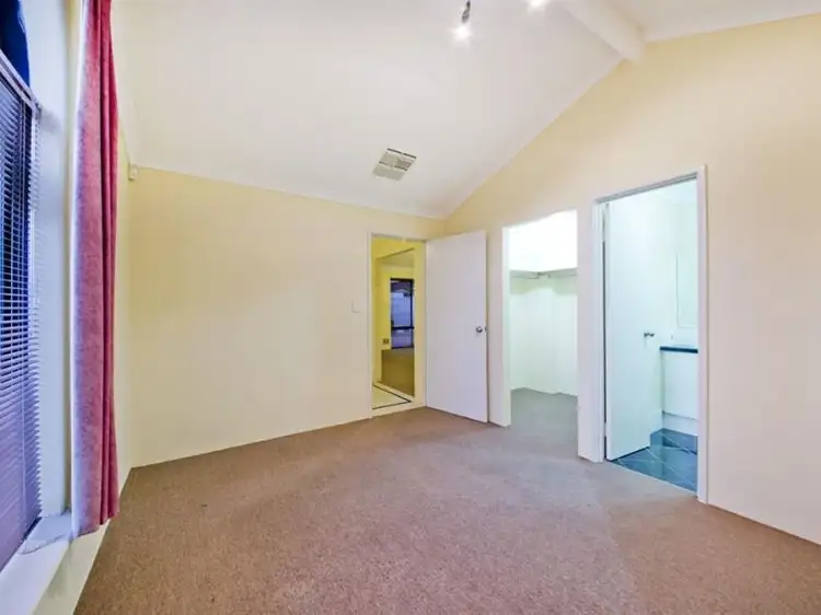 Fourth view of Homely house listing, 21 Dayana Crt, Redcliffe WA 6104
