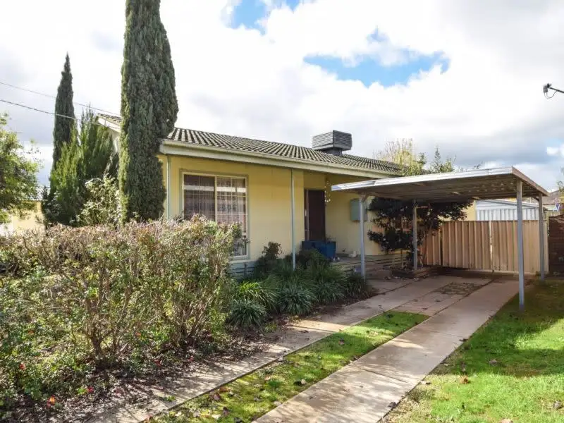 Main view of Homely house listing, 51 Hallett Crescent, Wangaratta VIC 3677