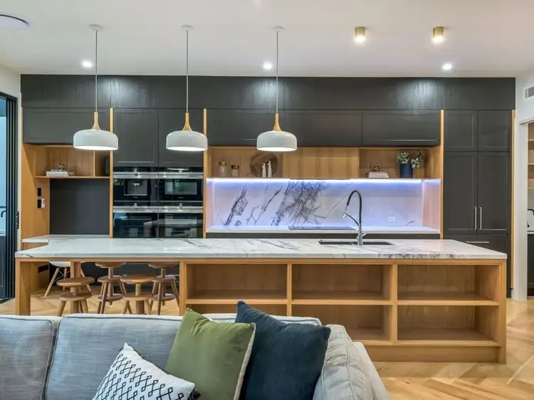 23 Lizzie Street, Bardon QLD 4065