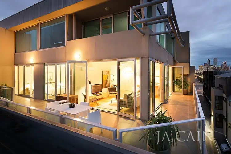 22B/200 Bay Street, Port Melbourne VIC 3207