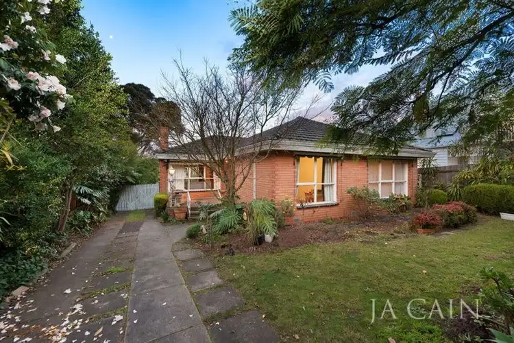 23 Hillside Parade, Glen Iris VIC 3146