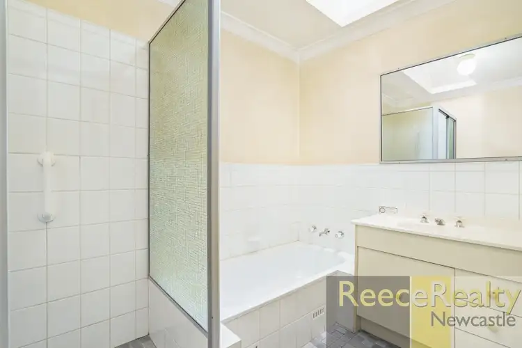 Fifth view of Homely villa listing, 6/15 Janet Street, Jesmond NSW 2299