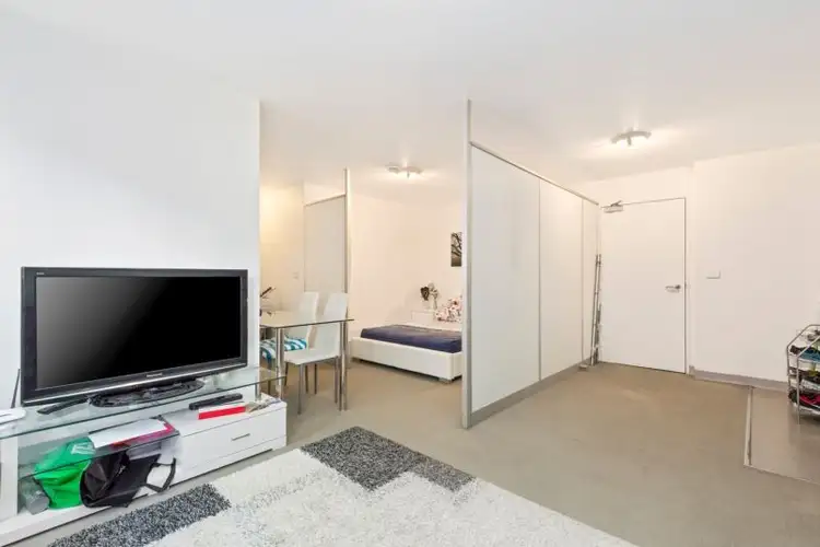 Third view of Homely apartment listing, 520/528 Swanston Street, Carlton VIC 3053
