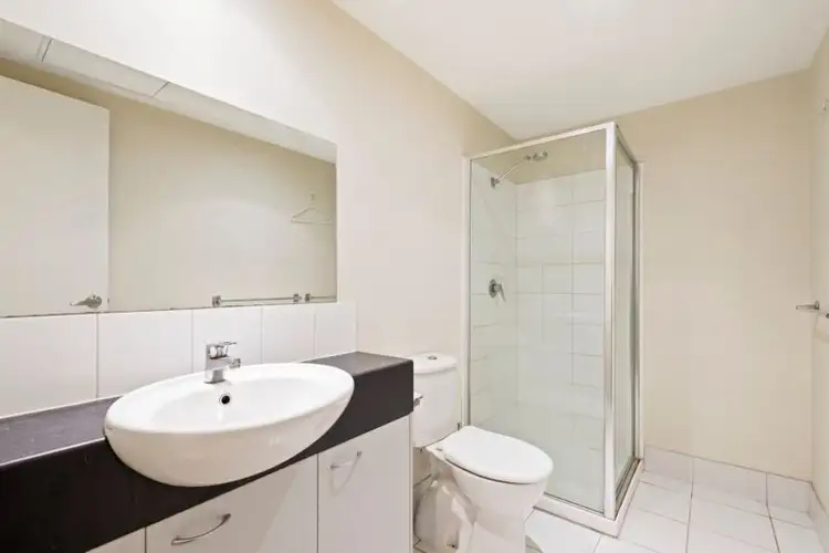 Fifth view of Homely apartment listing, 520/528 Swanston Street, Carlton VIC 3053