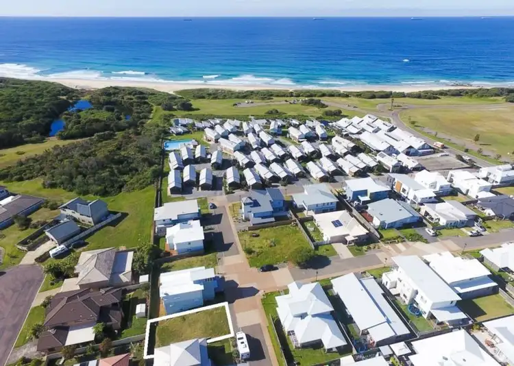 31 Seaside Circuit, Caves Beach NSW 2281