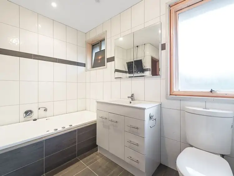 Fifth view of Homely house listing, 17 Mareeba Crescent, Bayswater VIC 3153