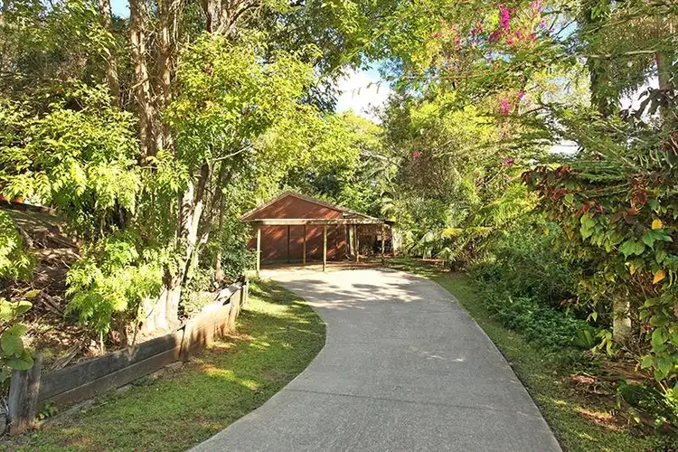 5 Balcombe Court, Nambour QLD 4560
