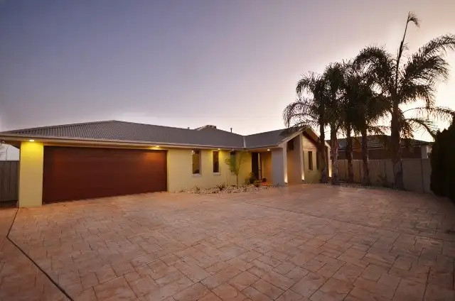 4 Glasgow Court, Moama NSW 2731